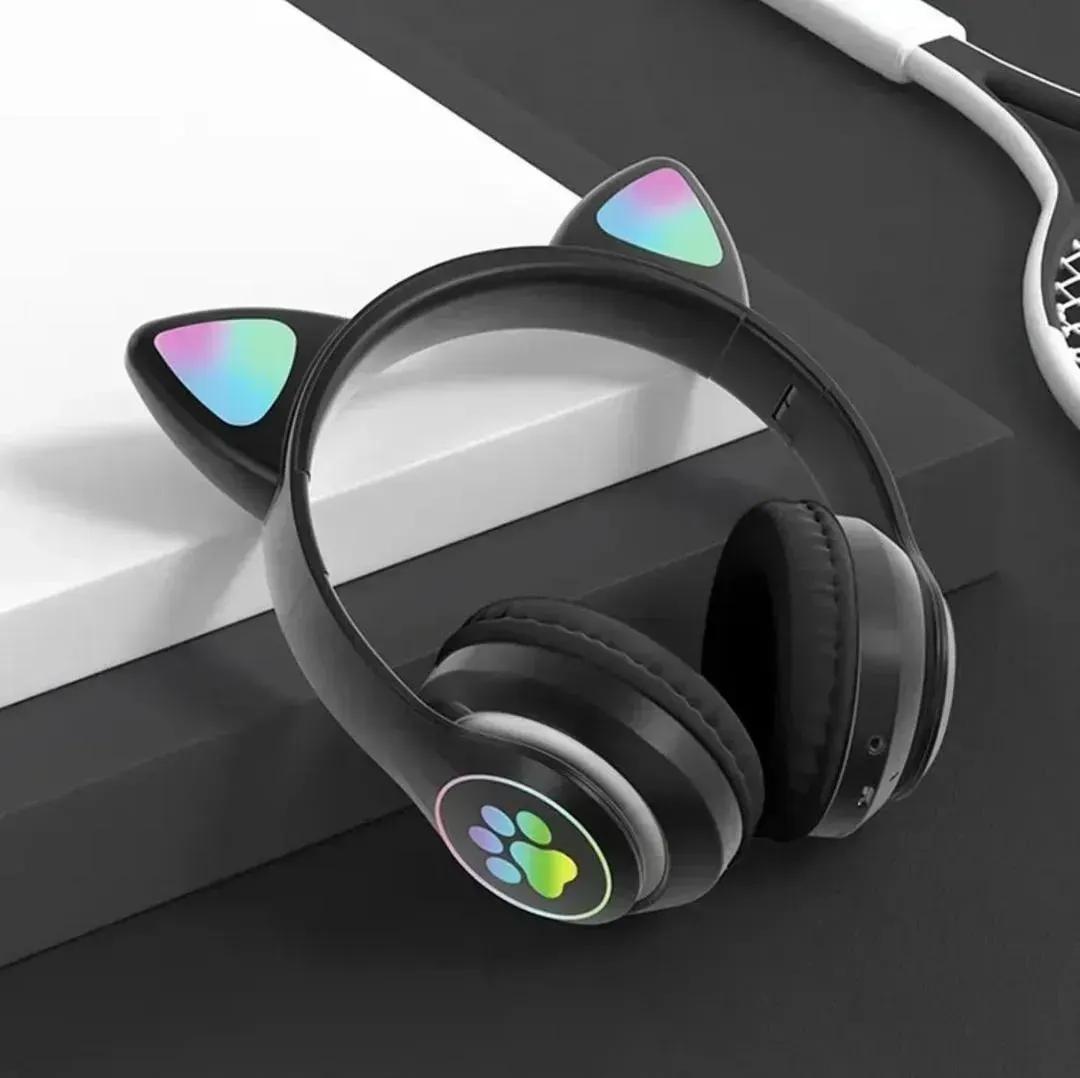 Multicolor Cat Earheadphones with LED Lights